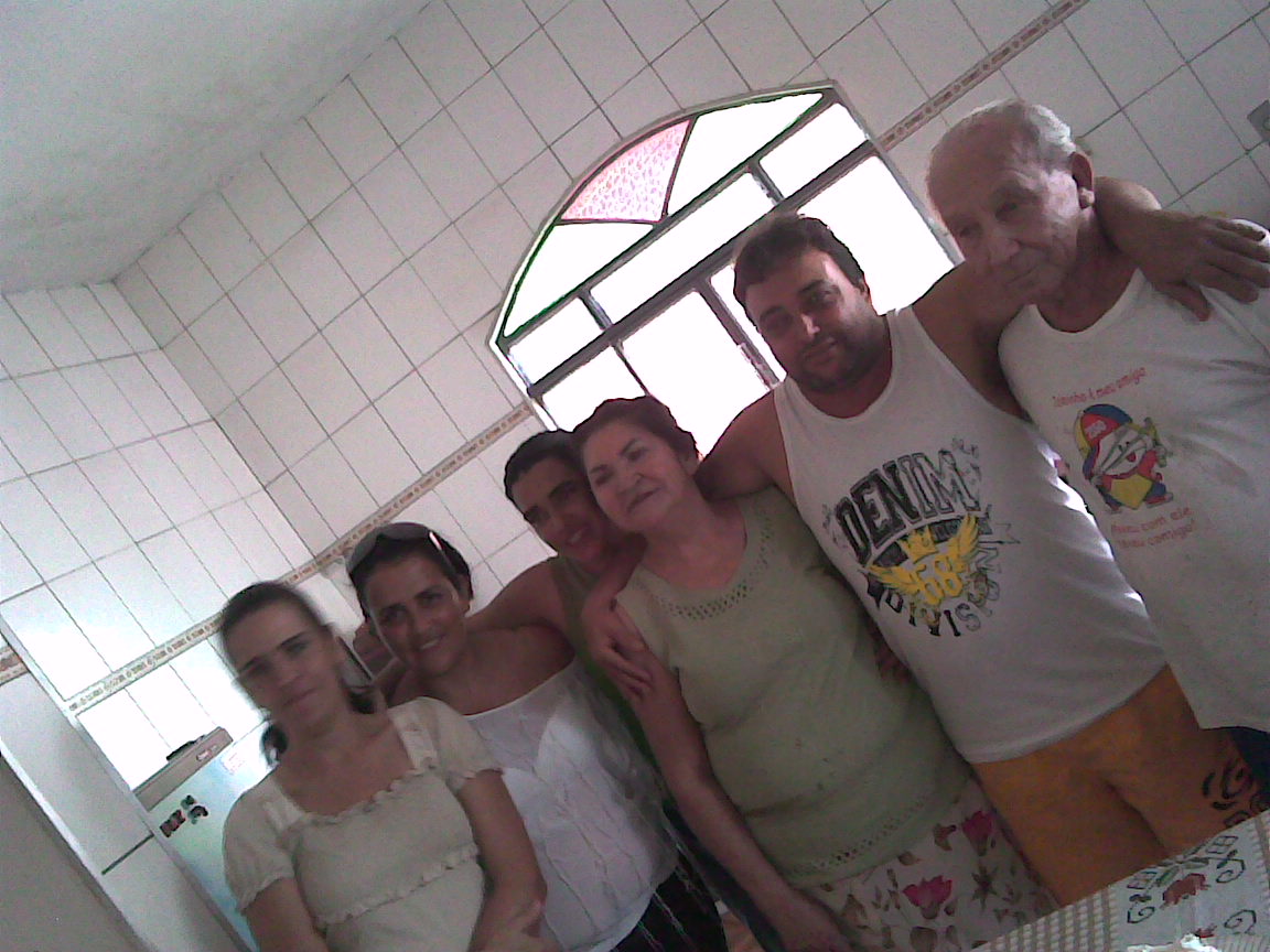 Antonia e familia 2009.jpg